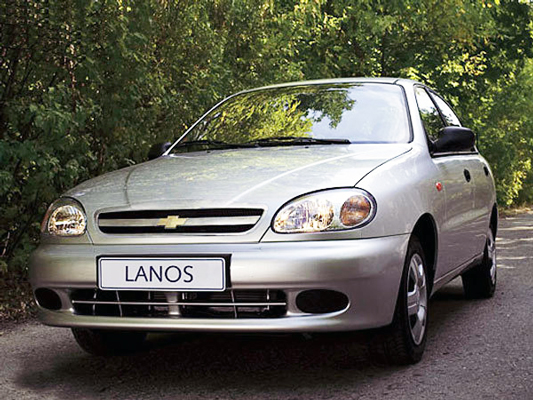 Лобовое стекло на Chevrolet Lanos (Шевроле Ланос)